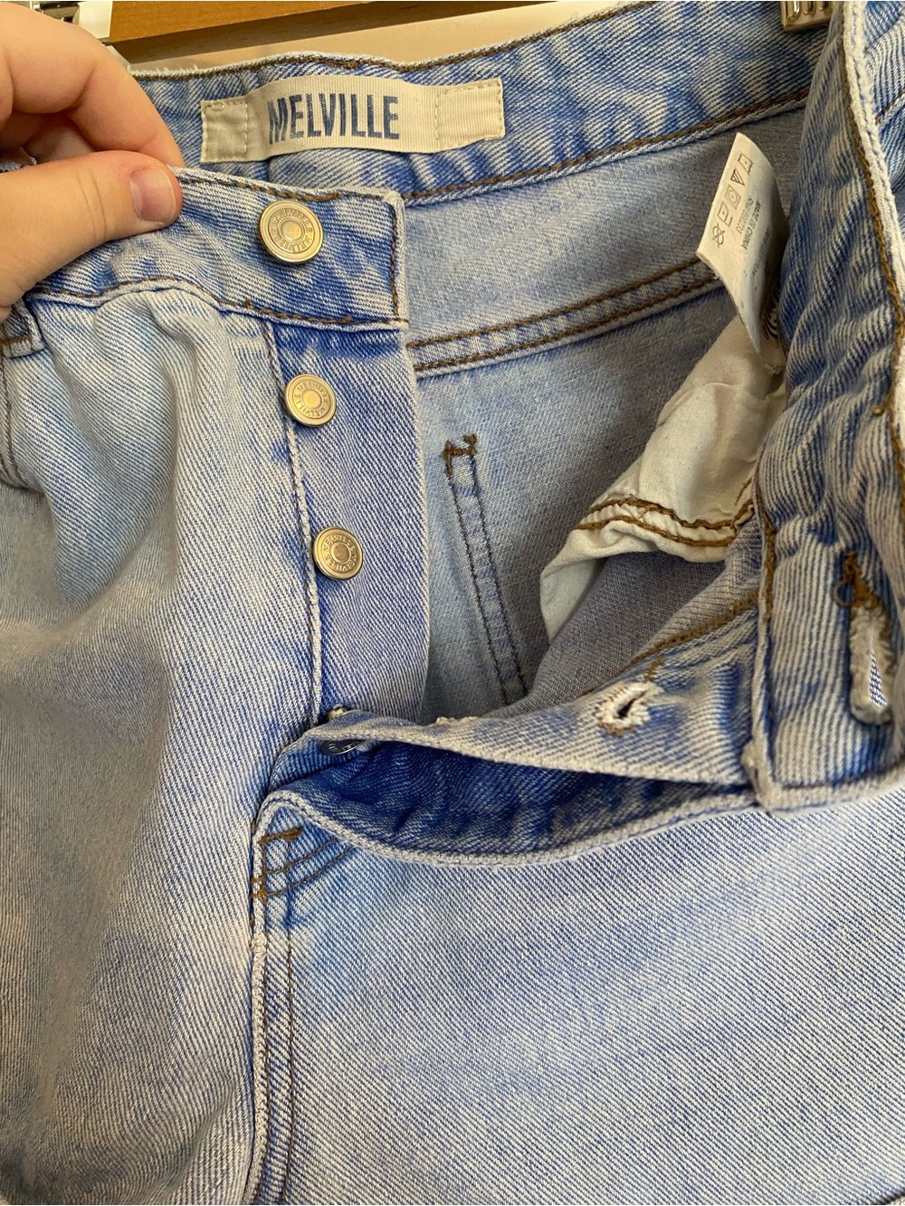 Brandy Melville Light Blue Washed Denim High-Rise Shorts - Picture 5 of 6